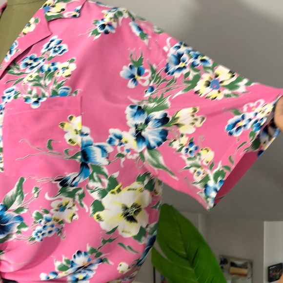 Levi's Tops - Levi’s crop top